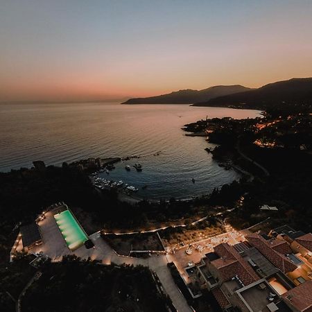 Diapori Suites Hotel Kardamyli Exterior foto