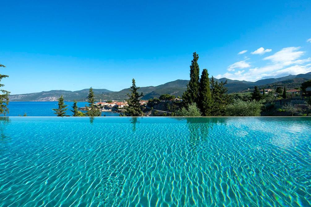 Diapori Suites Hotel Kardamyli Exterior foto