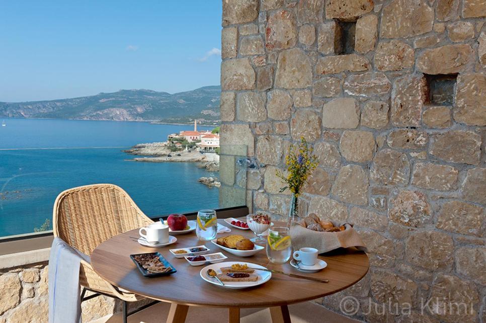 Diapori Suites Hotel Kardamyli Exterior foto